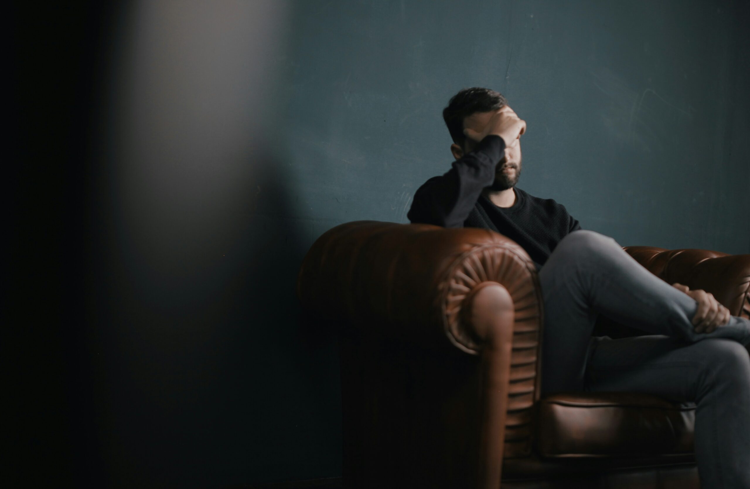🧠 Por qué el estrés diario puede estar envejeciendo tu cuerpo (sin que lo notes)